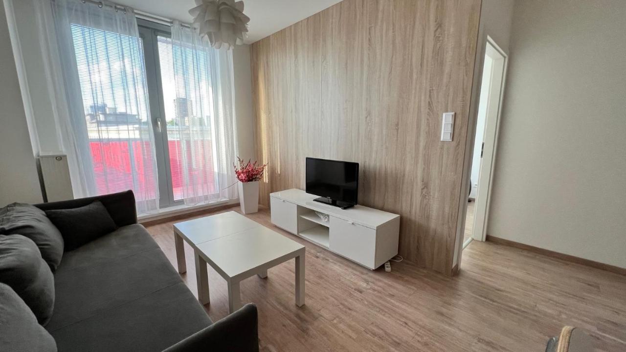Апартаменти 2 With Terrace, Prievozska Street Братислава