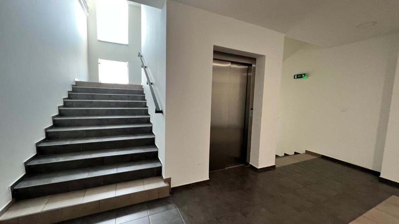 Апартаменти 2 With Terrace, Prievozska Street